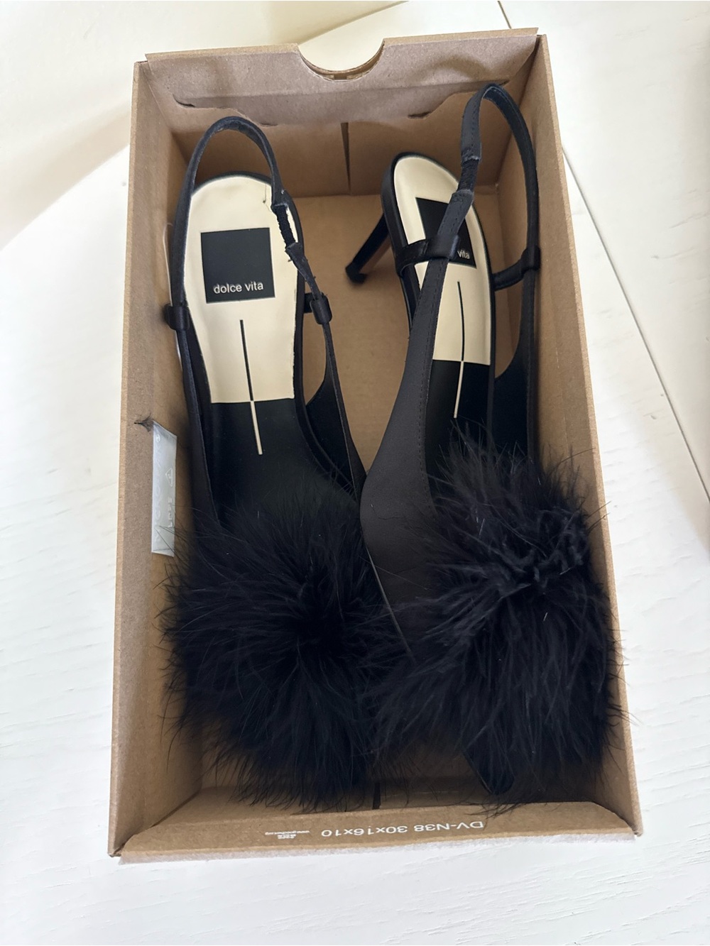 Dolce Vita Black Marabou Pointed Slingback Heels Size 7 NWT - Picture 6 of 8